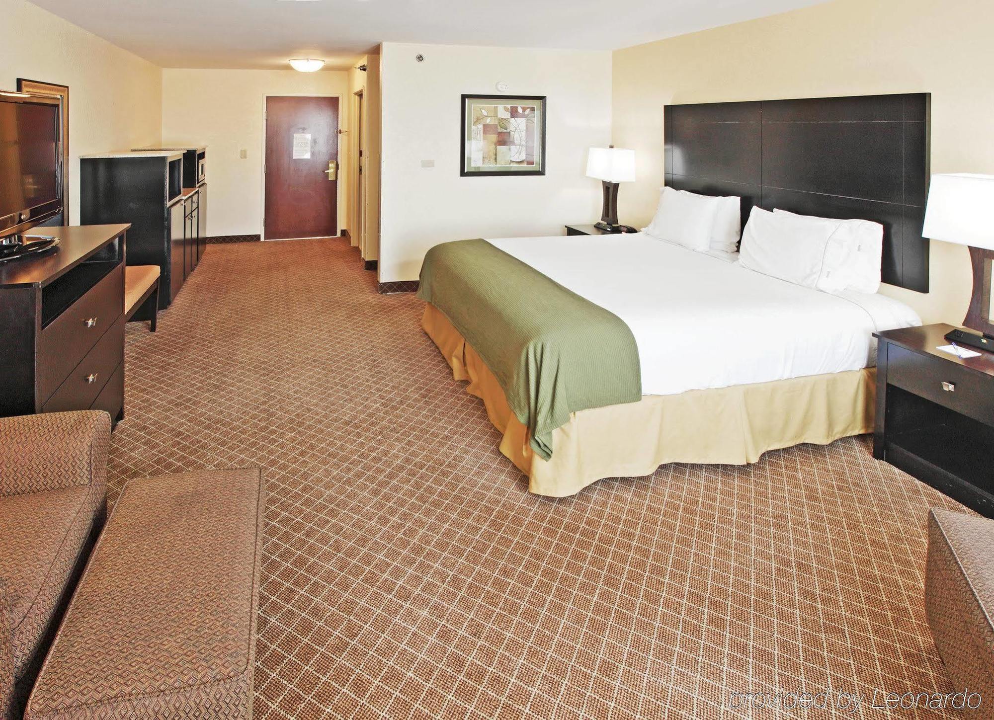 Comfort Inn & Suites Pine Bluff Habitación foto